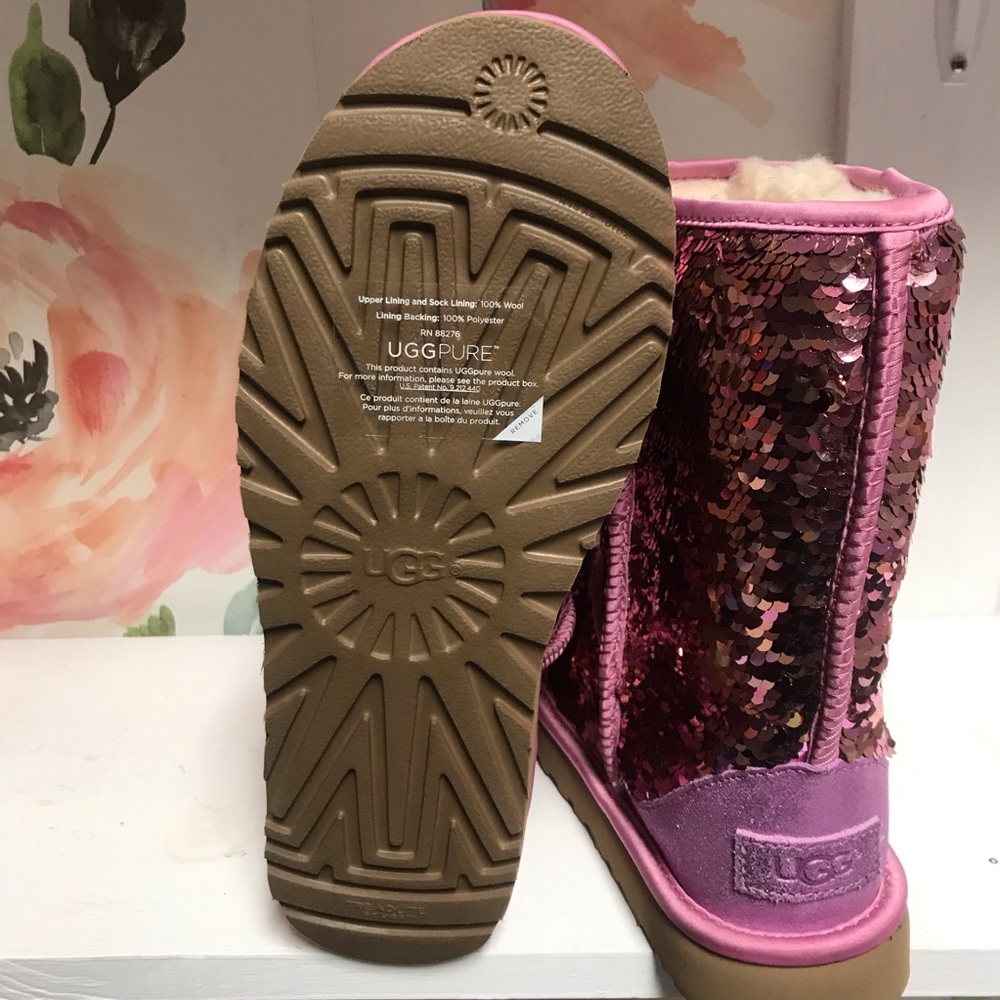 UGG Classic Short Boot in Pink - Picture 5 of 5